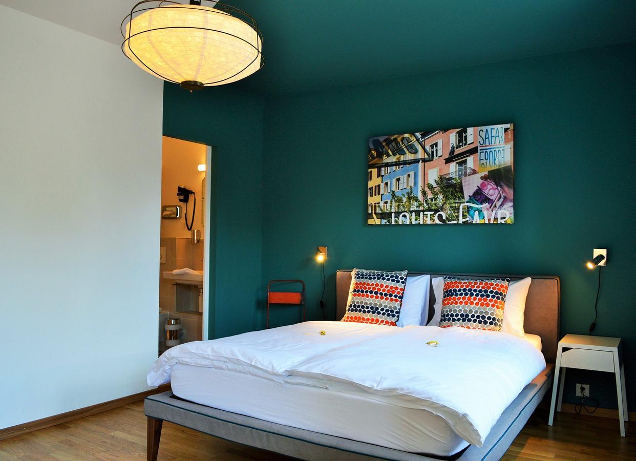 B&B Louis-Favre 21 เนอชาแต็ล ภายนอก รูปภาพ